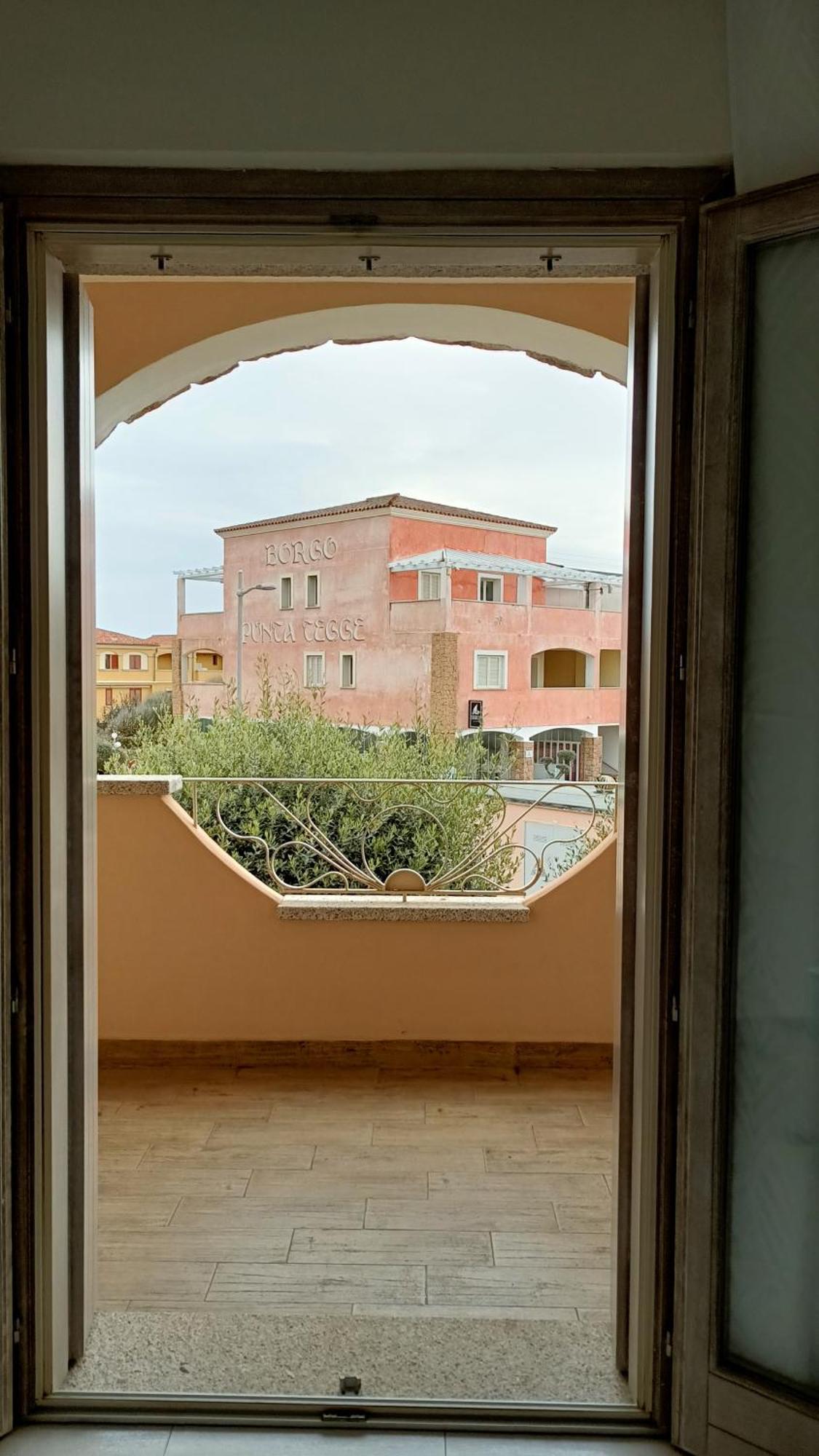 Appartamento Vista Mare Punta Tegge La Maddalena  Esterno foto